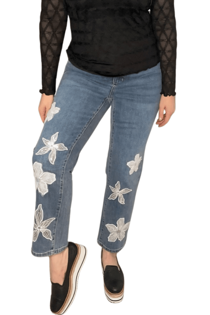 "Suzanne" w/Flwrs pencil Crop Jean