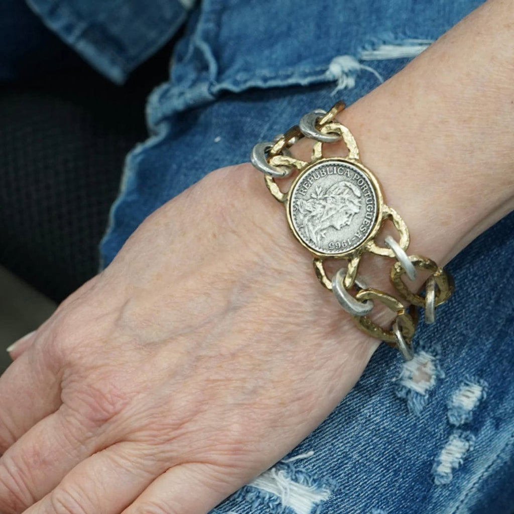 VS Double Link Escudo Bracelet